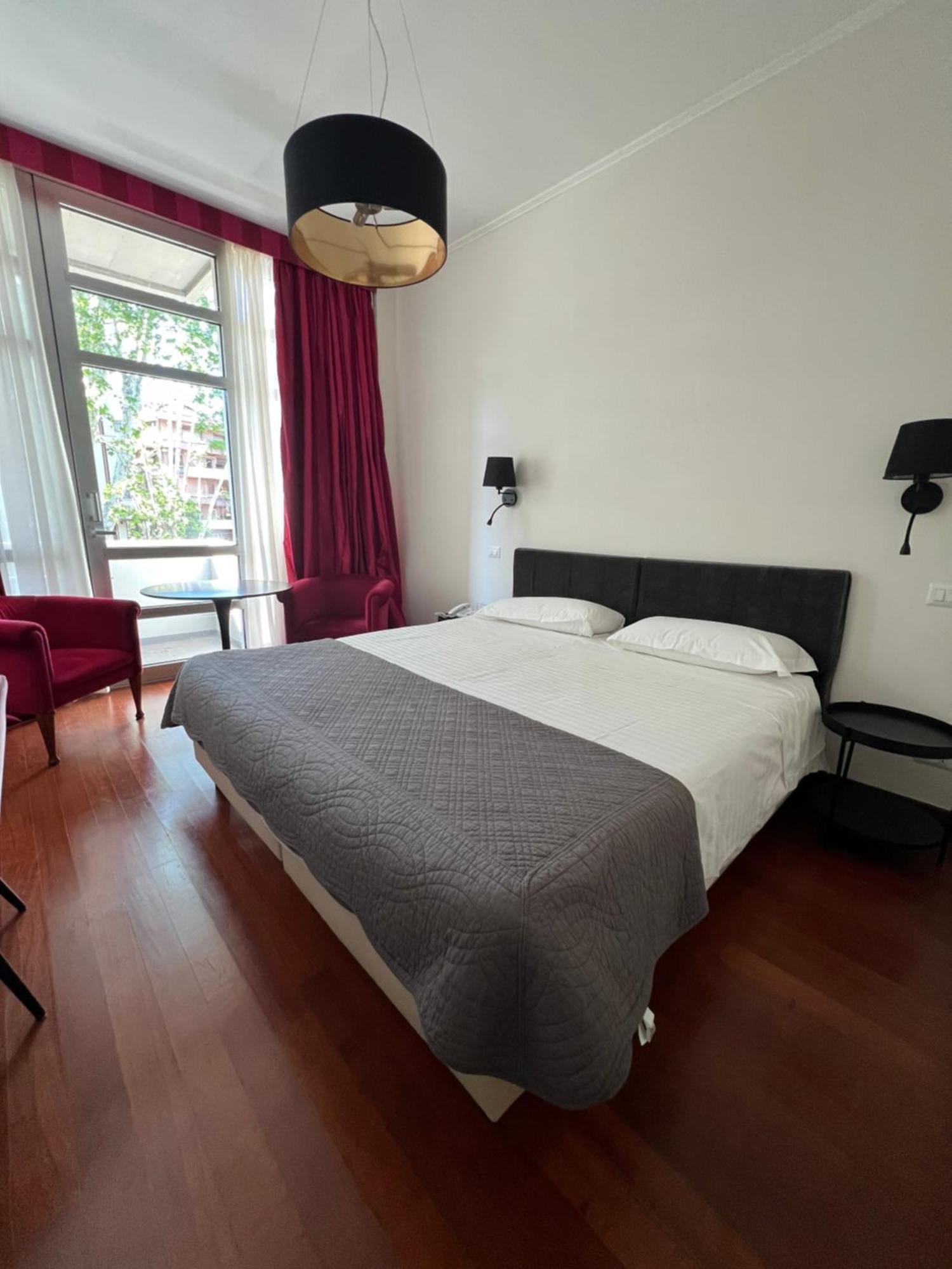 Hotel Fenix Rome Bagian luar foto